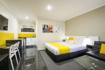 The Abbey Motor Inn - Tourism Caloundra 18