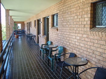 Centabrook Motor Inn - Tourism Caloundra 9