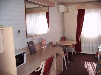 Centabrook Motor Inn - Tourism Caloundra 16
