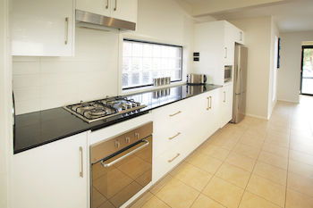 Charlestown Terrace - Tourism Caloundra 9