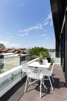Apartment Hotel East Central - Tourism Caloundra 4