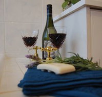 LaposAuberge Angara Bed and Breakfast - Tourism Caloundra