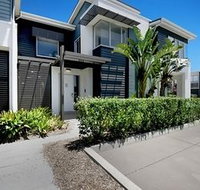 Magenta Studio Room - Tourism Caloundra