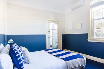 Bridgeview Hotel - Tourism Caloundra 1