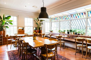Bridgeview Hotel - Tourism Caloundra 5