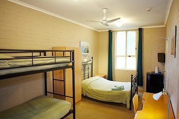 Billabong Gardens - Hostel - Tourism Caloundra 11