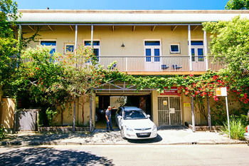 Billabong Gardens - Hostel - Tourism Caloundra 16