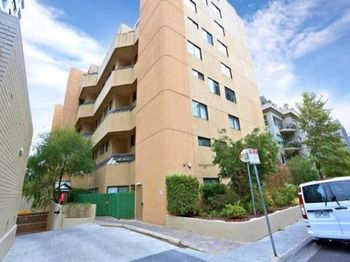 Queens Road Palace - Tourism Caloundra 2