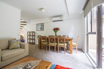 Queens Road Palace - Tourism Caloundra 8