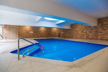 Queens Road Palace - Tourism Caloundra 18