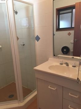Bridgeview Motel - Tourism Caloundra 3