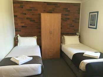 Bridgeview Motel - Tourism Caloundra 7