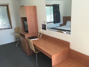Bridgeview Motel - Tourism Caloundra 8