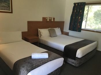 Bridgeview Motel - Tourism Caloundra 11
