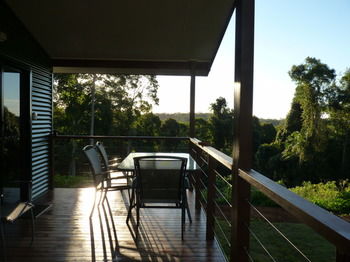 Bellthorpe Stays - Tourism Caloundra 6