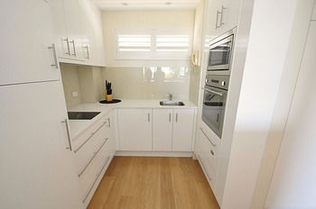 Neutral Bay 63 Ben Furnished Apartment - Tourism Caloundra 0