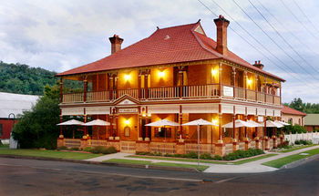 CBC Bed & Breakfast & Cafe - Tourism Caloundra 2