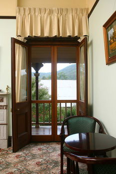 CBC Bed & Breakfast & Cafe - Tourism Caloundra 3