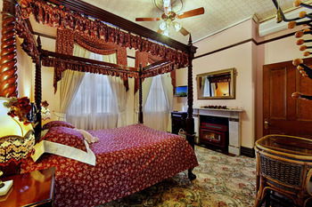 CBC Bed & Breakfast & Cafe - Tourism Caloundra 25