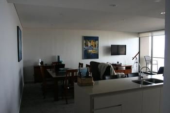 Apartment On King Street - Tourism Caloundra 12