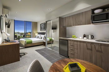 Quest Dandenong Central - Tourism Caloundra 2