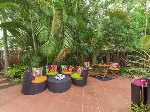One Thornbury Boutique Bed & Breakfast - Tourism Caloundra 2