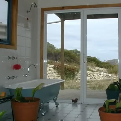 Allure Beach Retreat - Tourism Caloundra 1