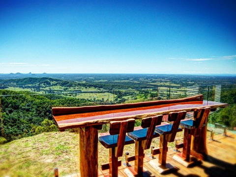 Worldsaway Retreat - Tourism Caloundra 0