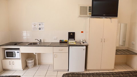 BEST WESTERN Caboolture Central Motor Inn - Tourism Caloundra 0