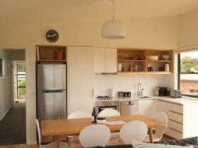 Beaumaris Beach Pad - Tourism Caloundra 1