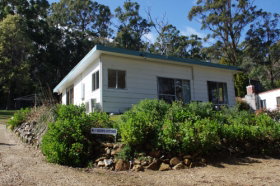 Classic Cottages S/C Accommodation - Tourism Caloundra 0