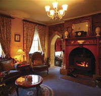 Oatlands Lodge Colonial Accommodation - Tourism Caloundra