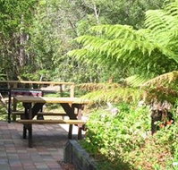 Blackwood Studio Accommodation - The Cottage - Tourism Caloundra