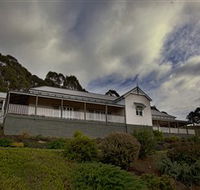 House on the Hill Bed and Breakfast - Tourism Caloundra