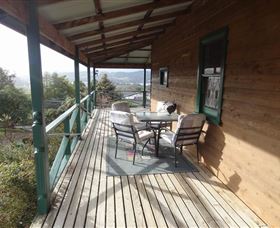 Camellia Cottage On Maple Hill - Tourism Caloundra 1