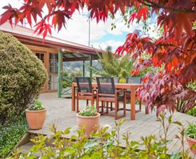 Camellia Cottage On Maple Hill - Tourism Caloundra 4