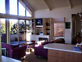 The Beach House - Freycinet - Tourism Caloundra 1