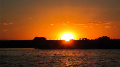 Kangaroo Lake Caravan Park - Tourism Caloundra 2