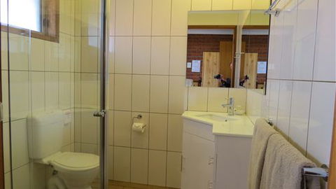 AAT 28 Goldsmith Hotel - Tourism Caloundra 1