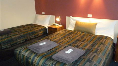 Otway Gate Motel - Tourism Caloundra 2
