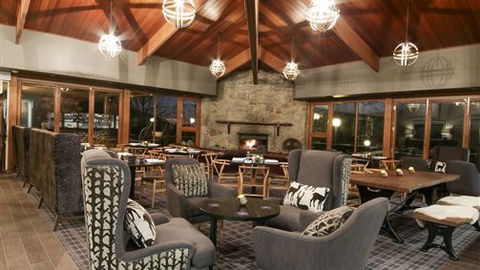 The Sebel Pinnacle Valley Resort - Tourism Caloundra 0