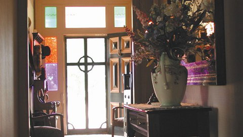 Abergeldie Bed & Breakfast - Tourism Caloundra 3