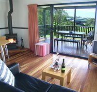 Ocean View Estate Accommodation - Tourism Caloundra