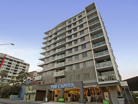 The Capitol Apartments - Tourism Caloundra 0