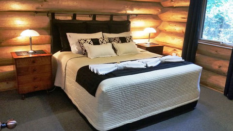 Tewksbury Lodge - Tourism Caloundra 2
