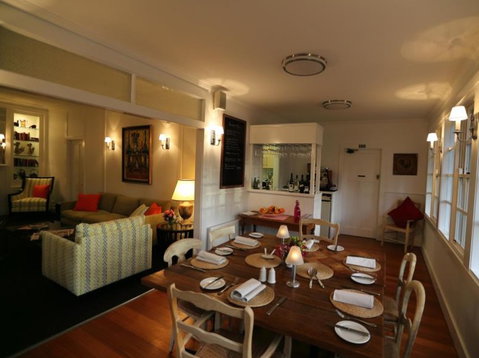 Holmwood Guest House - Tourism Caloundra 4