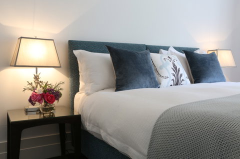 Holmwood Guest House - Tourism Caloundra 5
