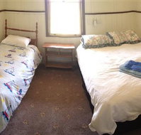 Twin Palms Cottage - Tourism Caloundra