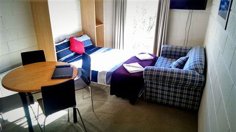 Sugarbush Lodge And Apartments - Tourism Caloundra 4