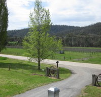 Glenmore Springs Accommodation - Tourism Caloundra